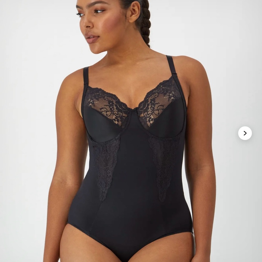 Maidenform Ultra Firm Built in Bra Body Shaper NWT 38C